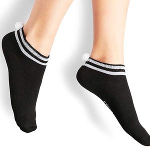 Steve Madden Accessories - Steve Madden Woman’s No-Show Socks Steve Madden Accessories - Steve Madden Woman’s No-Show Socks